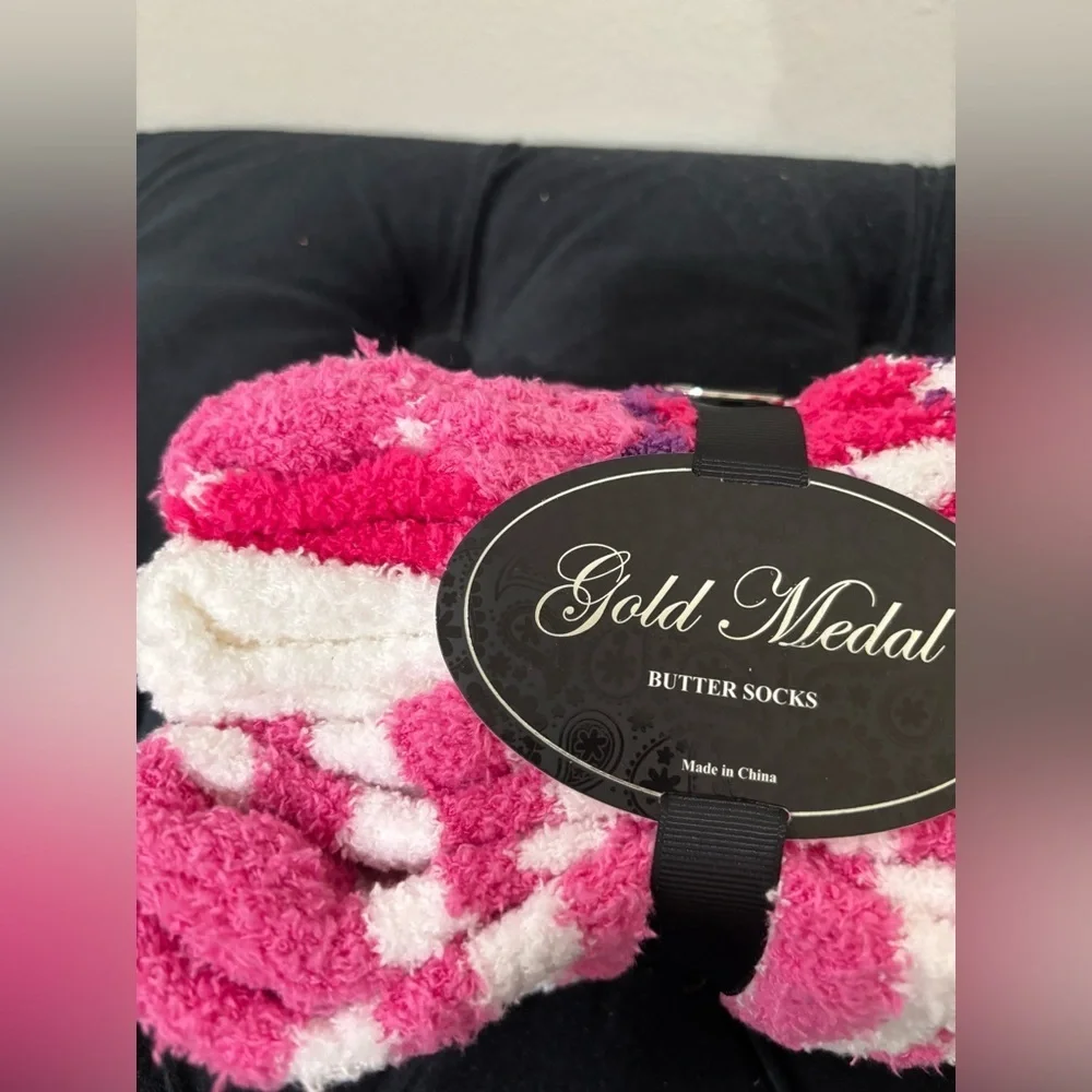 Gold Medal Pink and White Butter Socks